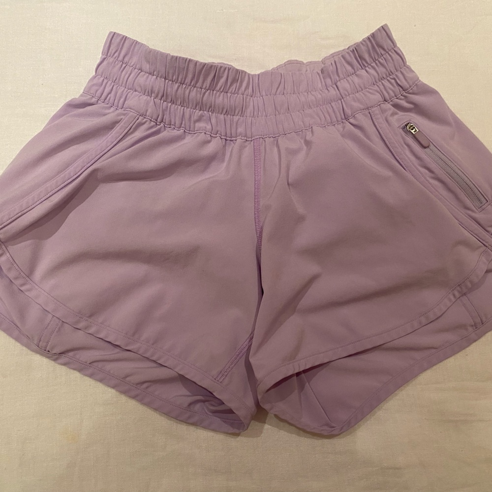 Lululemon size 4 tracker 3 inch shorts